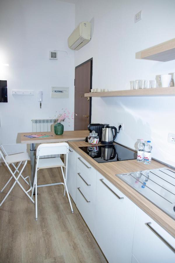 Easy - Rooms&apartments Navigli Aparthotel 2*